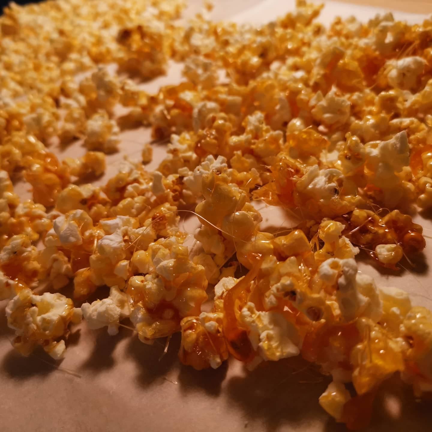 caramel popcorn